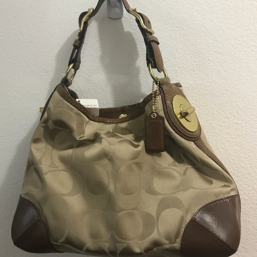 NWT coach shoulder bag signature canvas brown